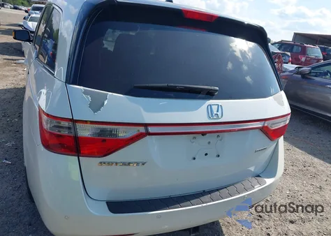 2013 Honda Odyssey Touring/Touring Elite из США, поврежденный, VIN 5FNRL5H92DB009689